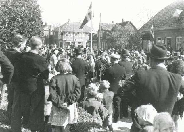 Asnæs - 5. maj 1945 (B3848)