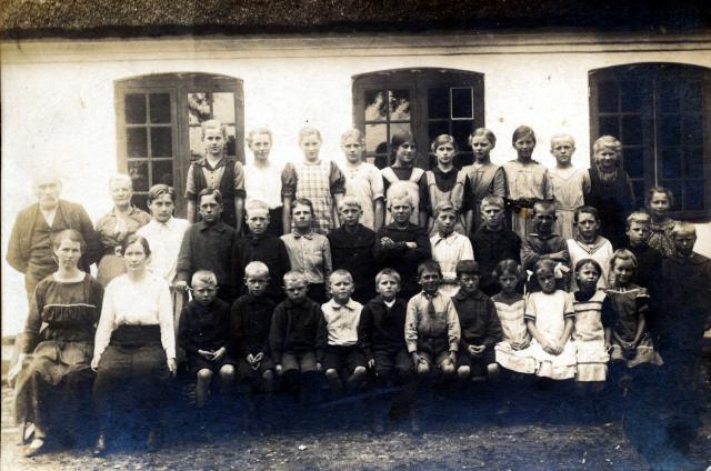 Yderby Skole - ca. 1918 (B9011)