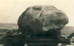 Esterhøjstenen, "Troldstenen", Genforeningsstenen på blokvogn på toppen af Esterhøj, 1920 (B1513)