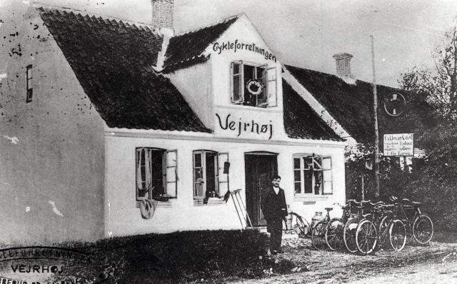 Cykleforretningen Vejrhøj, Stubberup - ca. 1910 (B9355)