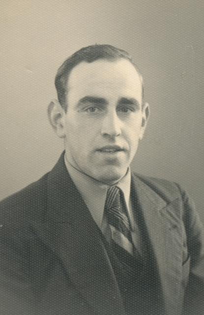 Ejner Larsen, Riis pr. Fårevejle - ca. 1940 (B9415)