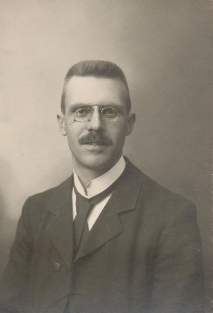 J. F. Halberg, Vig - 1910 (B9910)