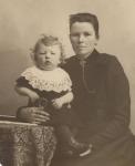 Anna Mogensen med sønnen Charles, Grevinge Lammefjord - ca. 1905 (B9955)