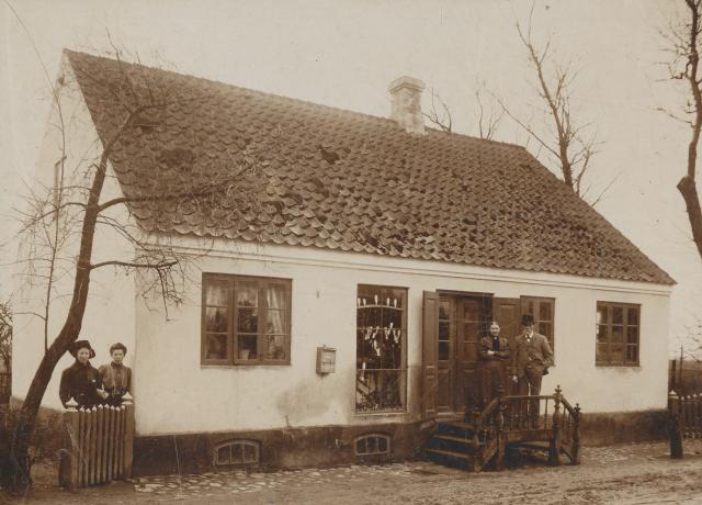 Engelstrup Købmandshandel - ca. 1905 (B10145)
