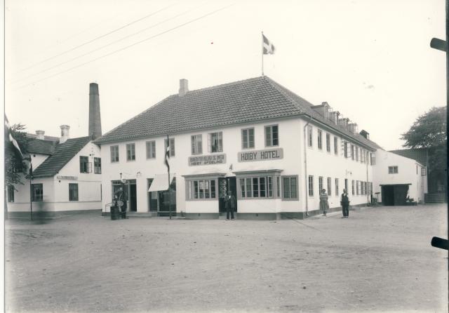 Afholdshotellet mv. i Højby før 1930 (B1729)