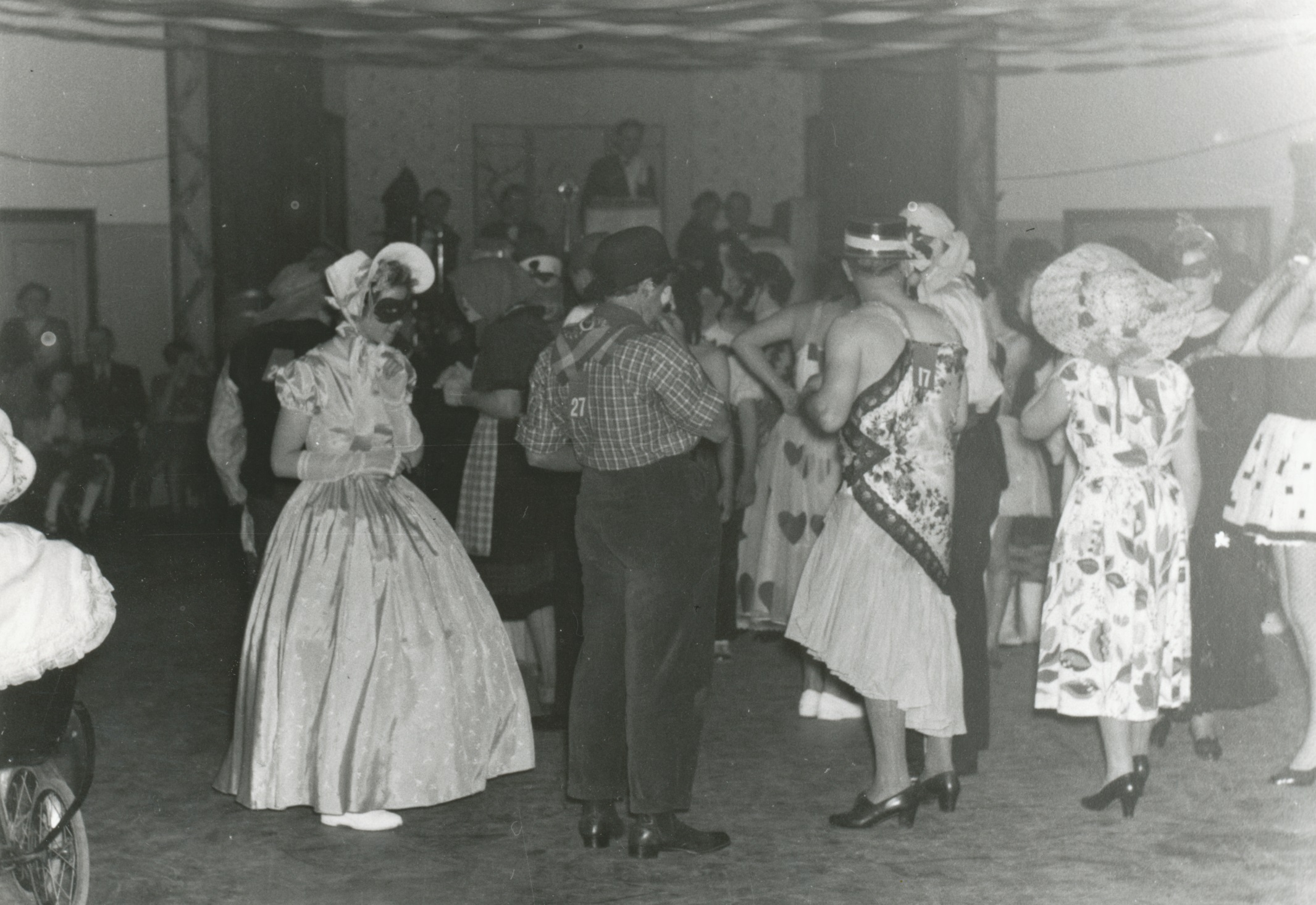 Karneval  i Asnæs - ca. 1955 (B14012)