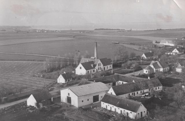 Brydegård i Nakke - 1951 (B14980)