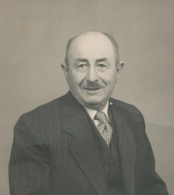 Gdr. Frederik Jensen, "Bakken" pr. Høve - 1959 (B14984)