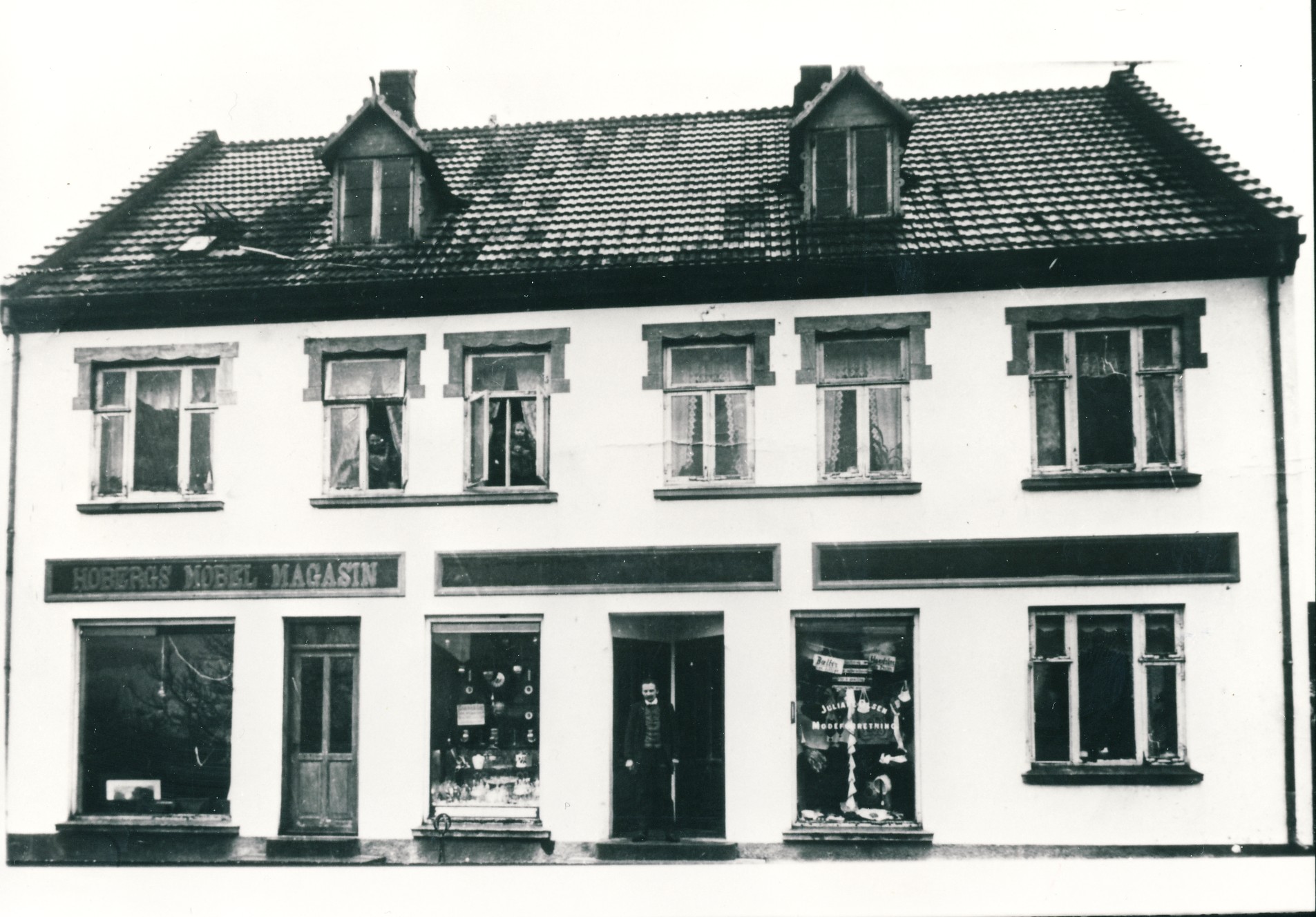 Vig Hovedgade 17 omkring 1920 (B1754)