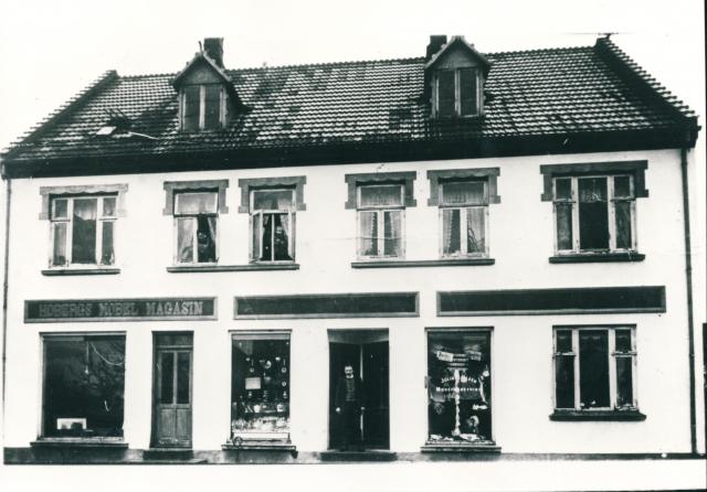 Vig Hovedgade 17 omkring 1920 (B1754)