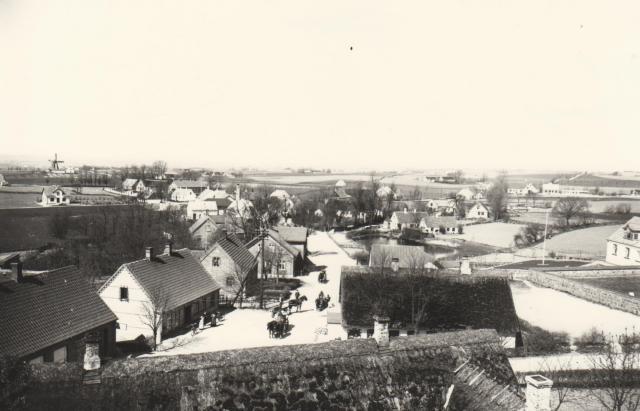 Grevinge. Hovedgaden set fra kirketårnet ca. år 1905 (B1825)
