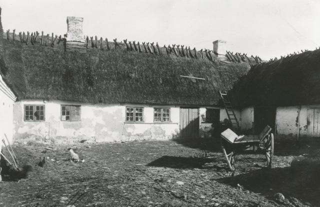 Lars Henrik Hansens gård, ca. 1930 (B2278)