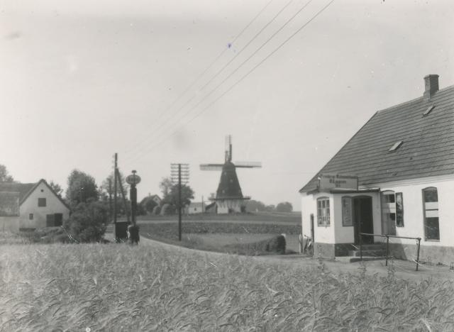 Frenderup Købmandshandel, ca. 1935 (B2124)