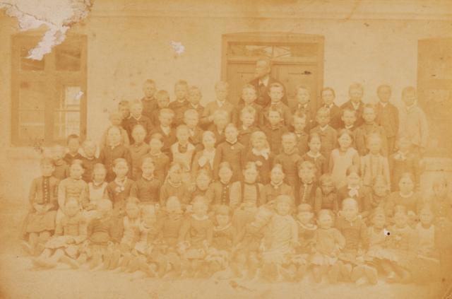 Vallekilde Skole - ca. 1890 (B2483)