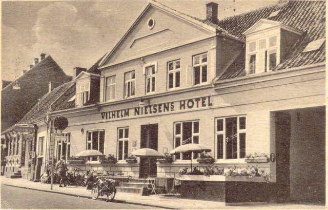 Algade. Vilhelm Nielsens Hotel. I dag huser bygningen Hotel Odsherred - 1950'erne (B90421)