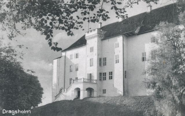 Dragsholm Slot set fra Fruerlunden - ca. 1940 (B2539)