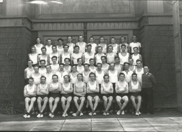 Vallekilde Højskole. Gymnastikhold - Slutningen af 1930erne (B2701)