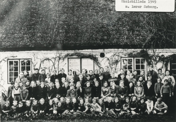 Nr. Asmindrup skoles elever 1948.jpg