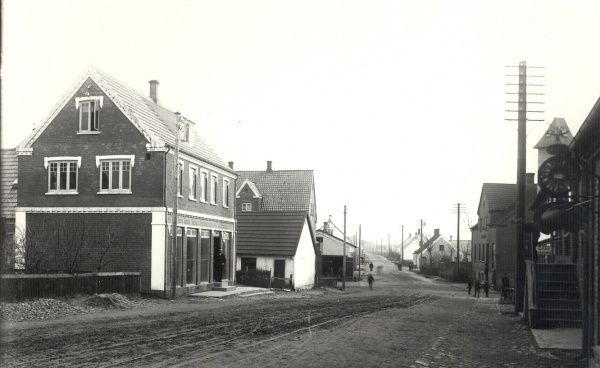Krydset i Hørve i begyndelsen af 1900-tallet.jpg