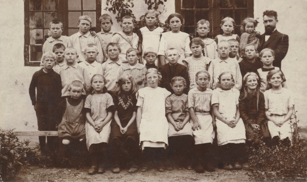 Herrestrup skole ca. 1912.jpg