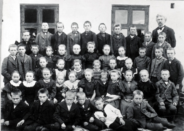 Ellinge skole elever før 1913.jpg