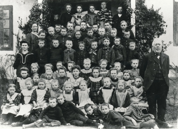 Jyderup Skole 1908.jpg