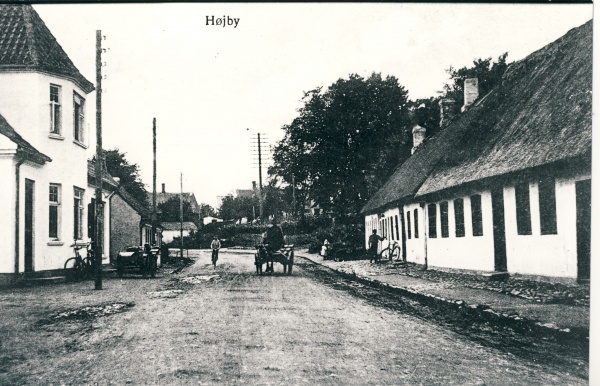 Højby Hovedgade omkring 1930.jpg