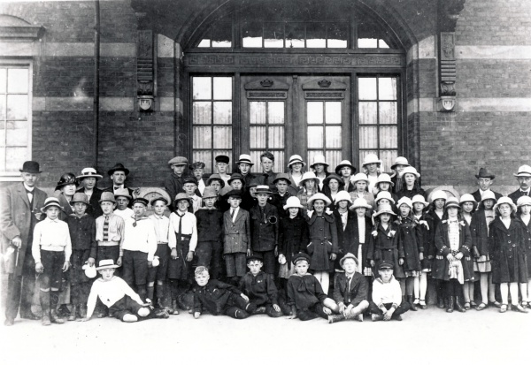 Eskildstrup skole elever ca. 1925 - 2.jpg