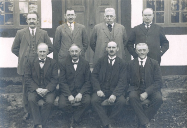 Egebjerg Menighedsråd omkring 1925.jpg