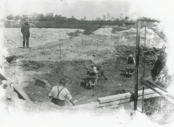 Skallegravning ca. 1930 - 3.JPG