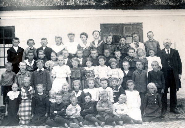 Nr. Asmindrup skoles elever 1910.jpg