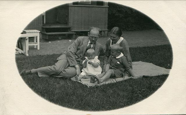 Familien Grosen - 1929 (B13274)