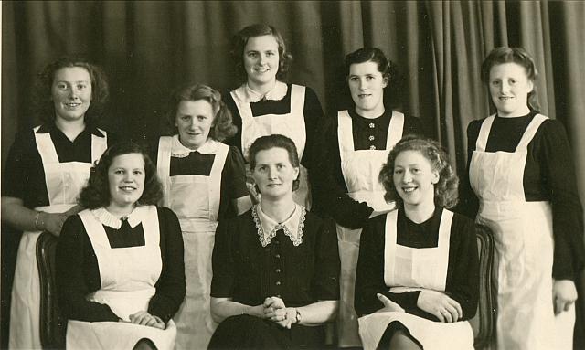 Køkkenpersonale - Ca. 1945 (B12580)