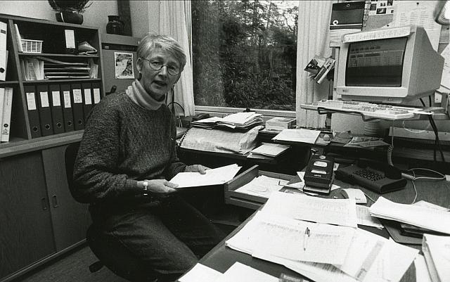 Sekretær Jytte Gynther - Ca. 1990 (B12150)