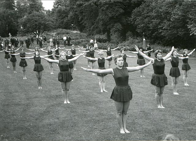 Gymnastikopvisning for egnens beboere - 1956 (B13487)