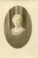 Olga Poulsen - Sommer 1922 (B12875)