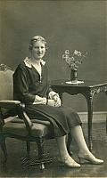 Mathilde Nielsen - Sommer 1927 (B12794)