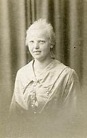 Elise Petersen - Sommer 1919 (B11348)